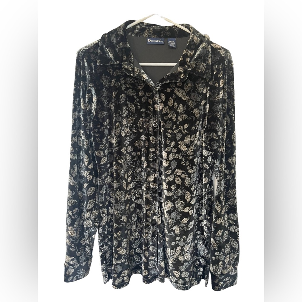 Women's Medium Button Down Top Black Velour Velvet Feeling Denim & Co Shirt